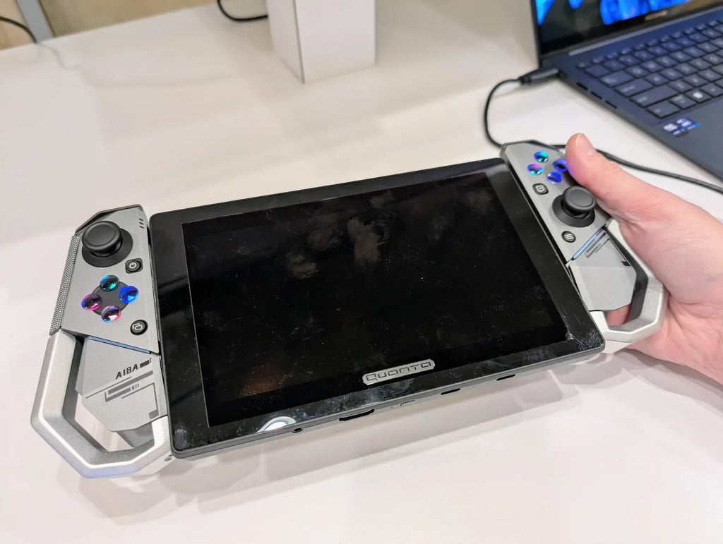 Intel Showcases Panther Lake Prototype Laptop and Modular PC at CES 2025