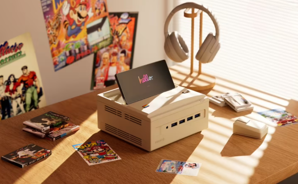 AYANEO Retro Mini-PC AM01S mit Ryzen AI 9 HX370 und Klappdisplay ab sofort vorbestellbar